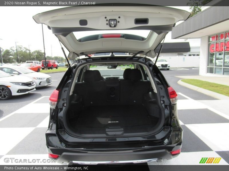 Magnetic Black Pearl / Charcoal 2020 Nissan Rogue S