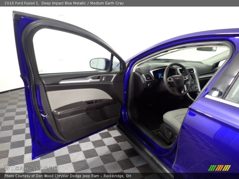 Deep Impact Blue Metallic / Medium Earth Gray 2016 Ford Fusion S
