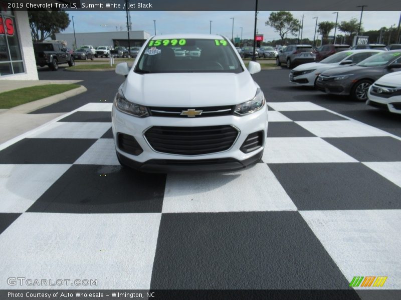 Summit White / Jet Black 2019 Chevrolet Trax LS