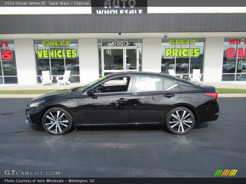 Super Black / Charcoal 2020 Nissan Altima SR