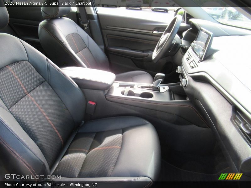 Super Black / Charcoal 2020 Nissan Altima SR