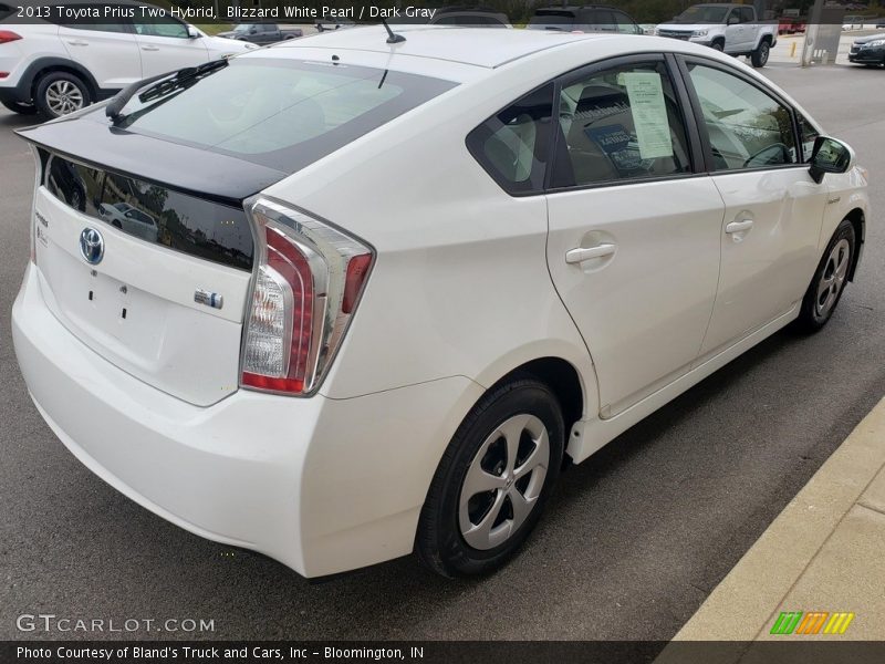 Blizzard White Pearl / Dark Gray 2013 Toyota Prius Two Hybrid