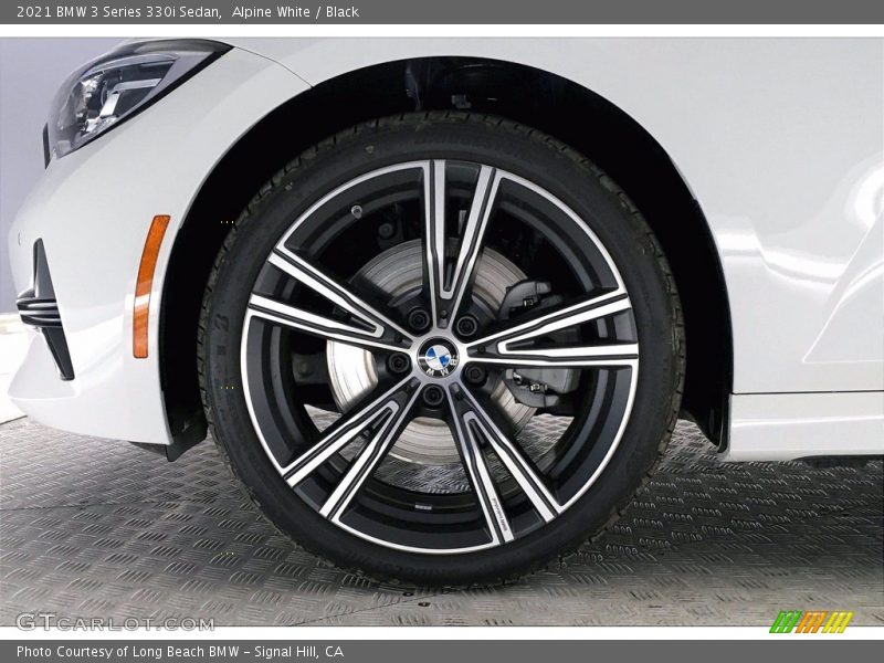 Alpine White / Black 2021 BMW 3 Series 330i Sedan