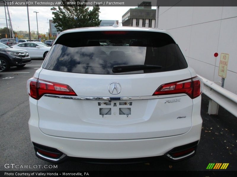 White Diamond Pearl / Parchment 2016 Acura RDX Technology AWD
