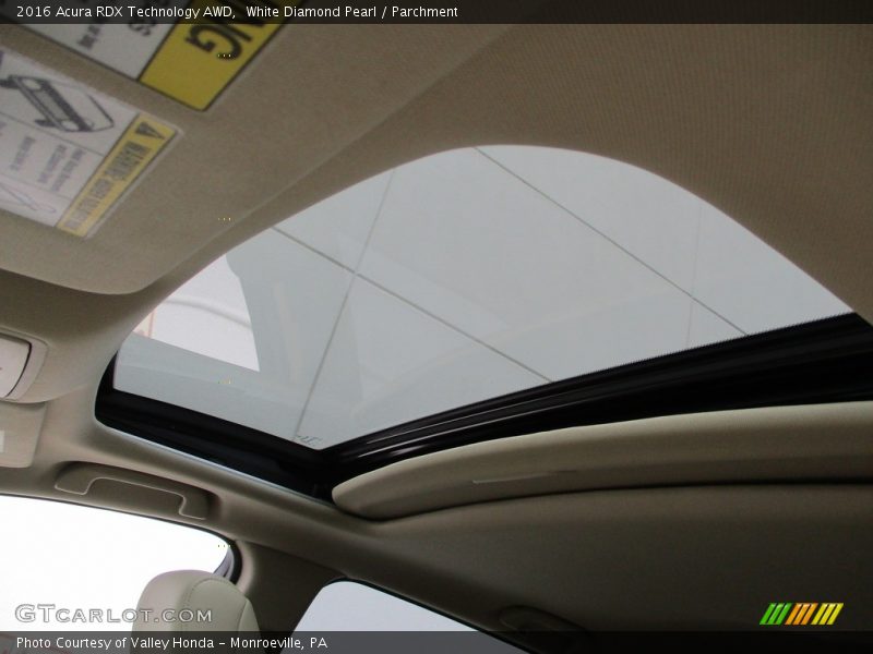 White Diamond Pearl / Parchment 2016 Acura RDX Technology AWD