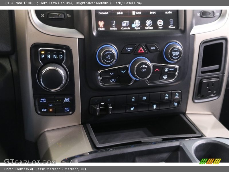 Bright Silver Metallic / Black/Diesel Gray 2014 Ram 1500 Big Horn Crew Cab 4x4