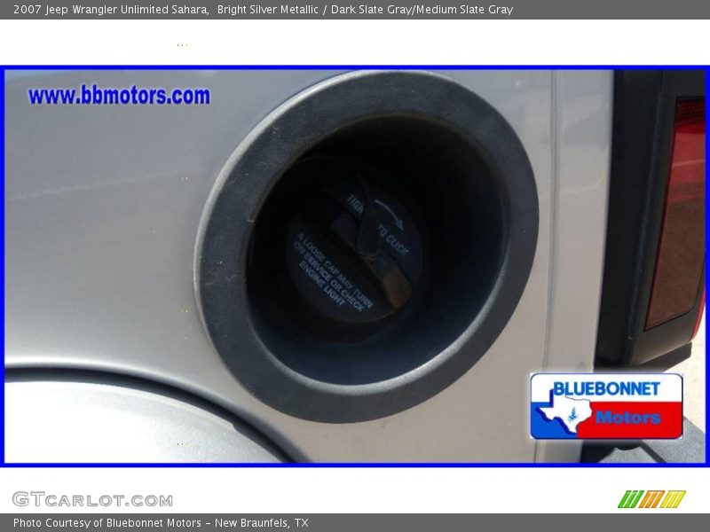 Bright Silver Metallic / Dark Slate Gray/Medium Slate Gray 2007 Jeep Wrangler Unlimited Sahara