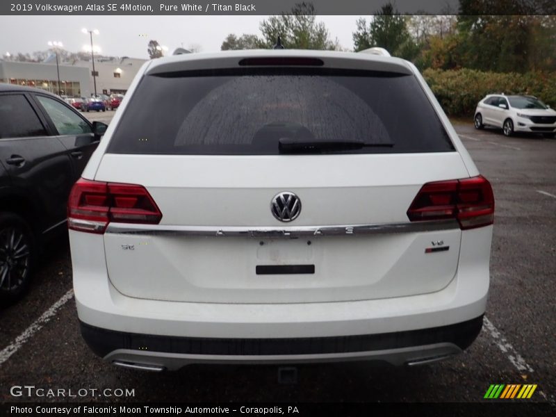 Pure White / Titan Black 2019 Volkswagen Atlas SE 4Motion