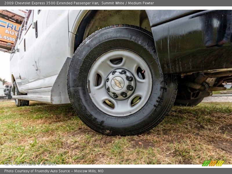 Summit White / Medium Pewter 2009 Chevrolet Express 3500 Extended Passenger Van
