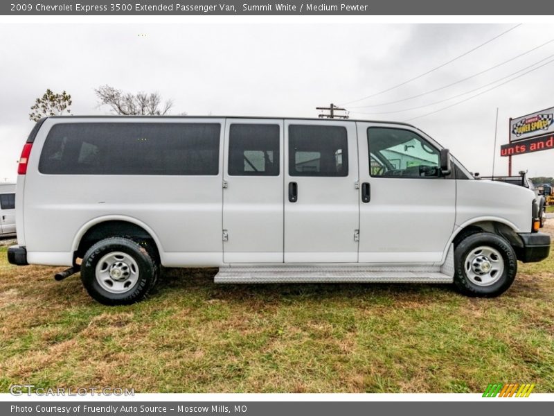Summit White / Medium Pewter 2009 Chevrolet Express 3500 Extended Passenger Van