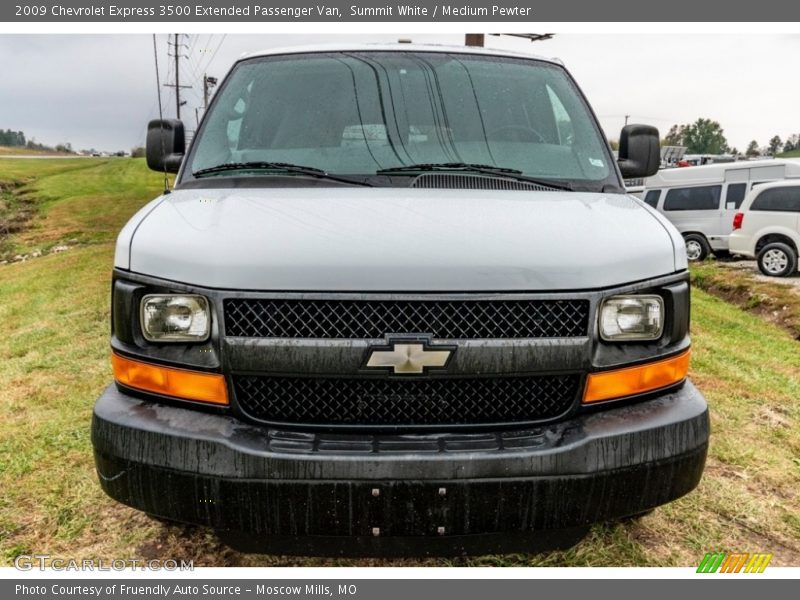 Summit White / Medium Pewter 2009 Chevrolet Express 3500 Extended Passenger Van
