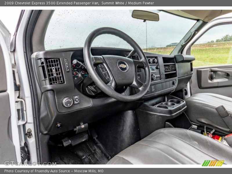 Summit White / Medium Pewter 2009 Chevrolet Express 3500 Extended Passenger Van