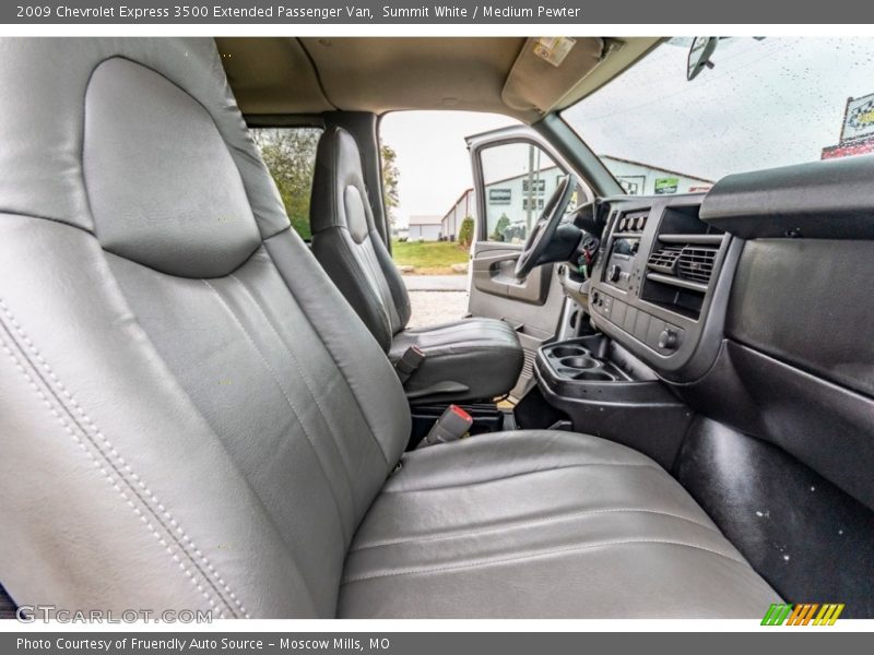 Summit White / Medium Pewter 2009 Chevrolet Express 3500 Extended Passenger Van
