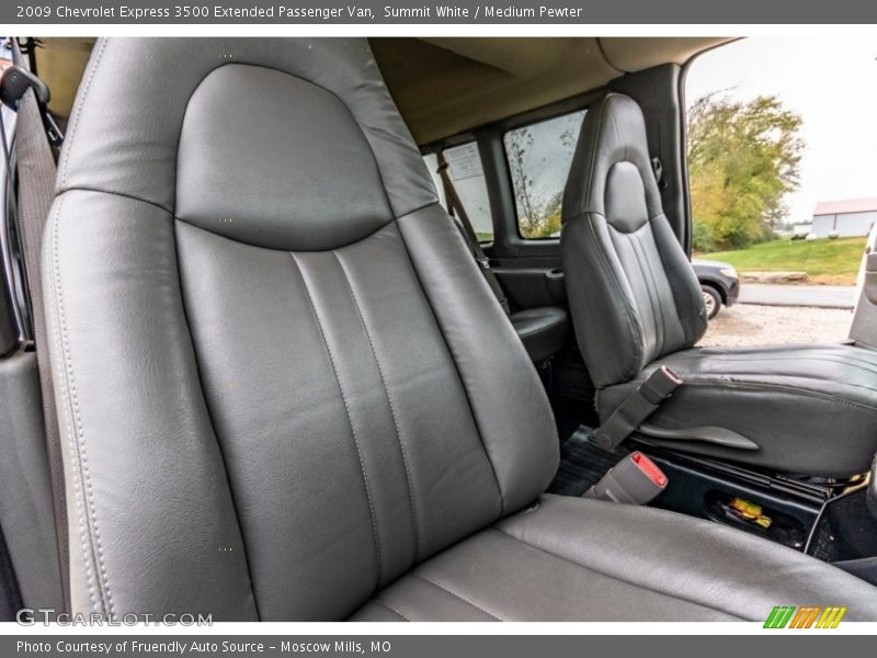 Summit White / Medium Pewter 2009 Chevrolet Express 3500 Extended Passenger Van