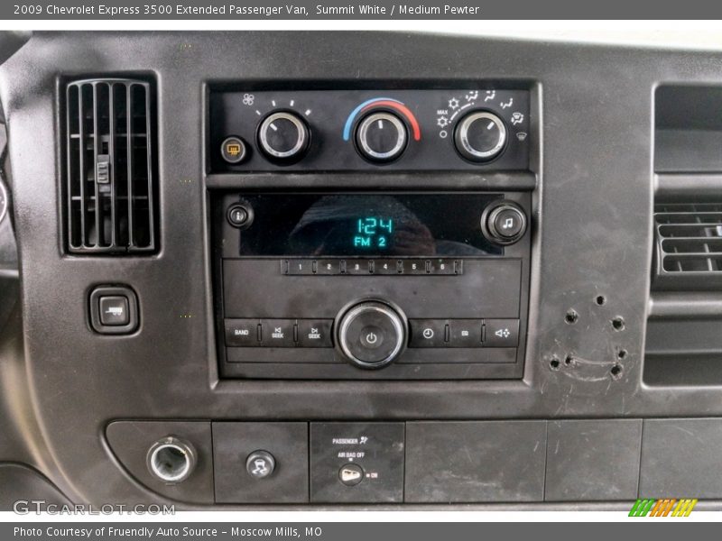 Summit White / Medium Pewter 2009 Chevrolet Express 3500 Extended Passenger Van