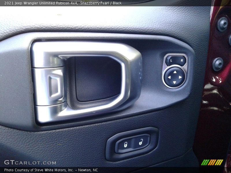 Controls of 2021 Wrangler Unlimited Rubicon 4x4