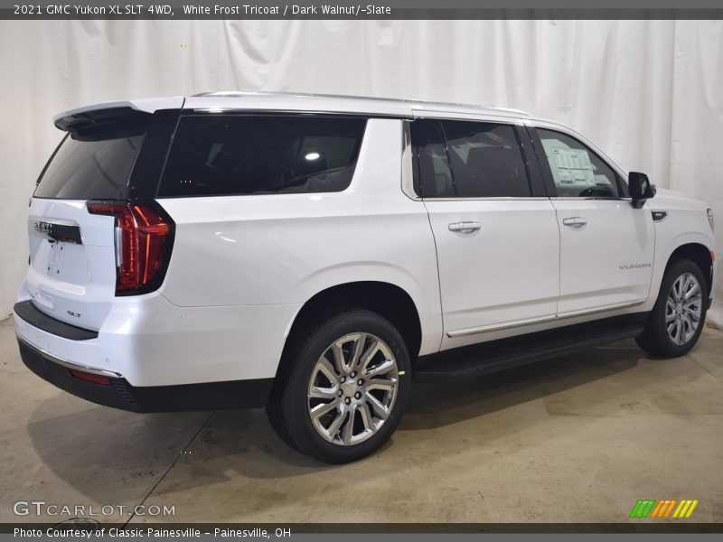 White Frost Tricoat / Dark Walnut/­Slate 2021 GMC Yukon XL SLT 4WD