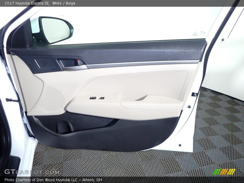White / Beige 2017 Hyundai Elantra SE