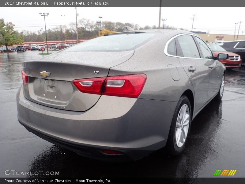Pepperdust Metallic / Jet Black 2017 Chevrolet Malibu LT