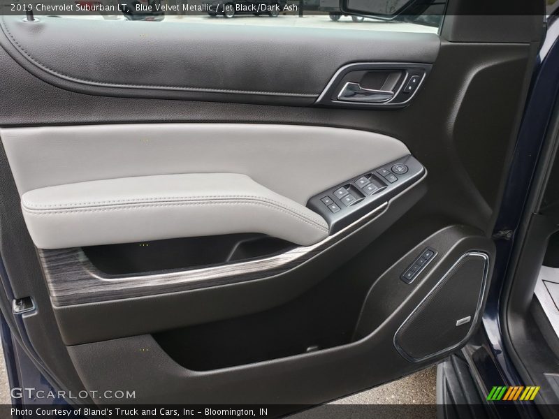 Blue Velvet Metallic / Jet Black/Dark Ash 2019 Chevrolet Suburban LT