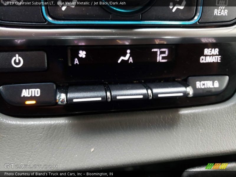 Blue Velvet Metallic / Jet Black/Dark Ash 2019 Chevrolet Suburban LT