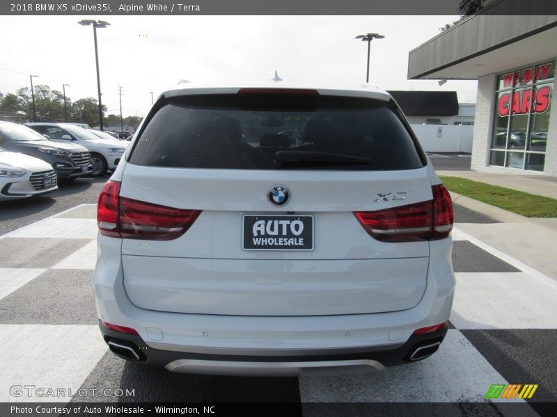Alpine White / Terra 2018 BMW X5 xDrive35i