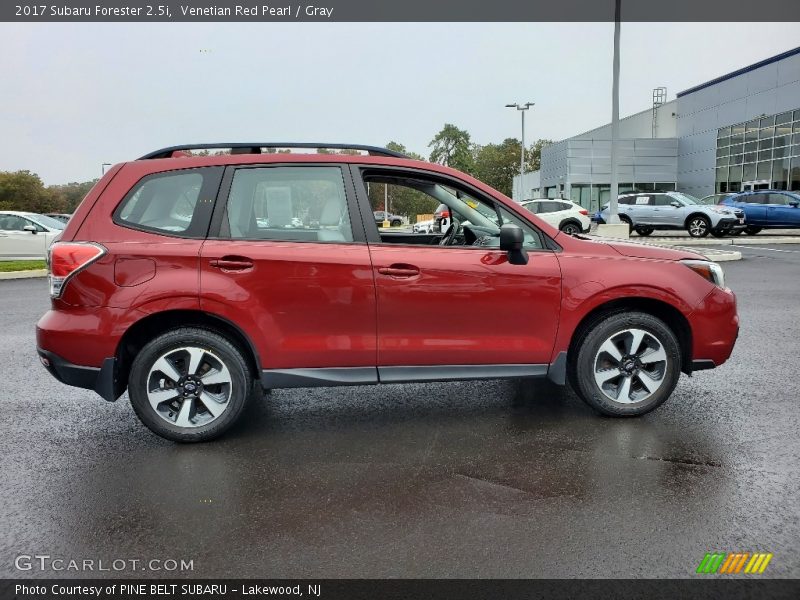 Venetian Red Pearl / Gray 2017 Subaru Forester 2.5i