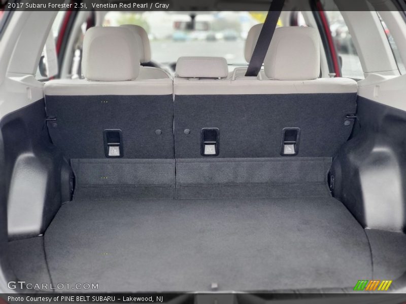 Venetian Red Pearl / Gray 2017 Subaru Forester 2.5i