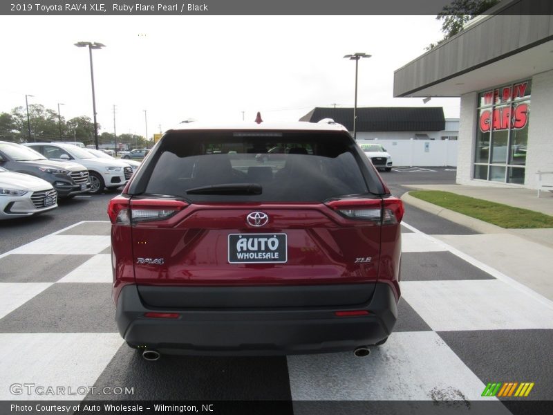 Ruby Flare Pearl / Black 2019 Toyota RAV4 XLE