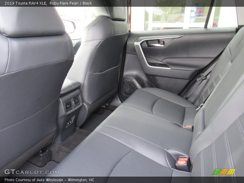 Ruby Flare Pearl / Black 2019 Toyota RAV4 XLE