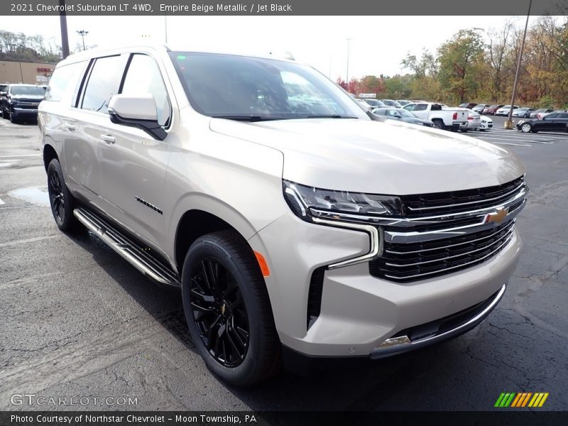 Front 3/4 View of 2021 Suburban LT 4WD