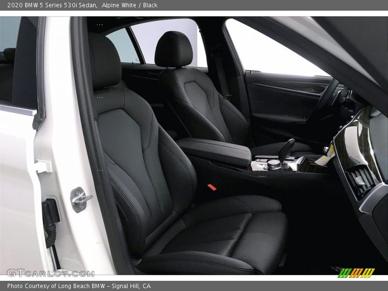 Alpine White / Black 2020 BMW 5 Series 530i Sedan