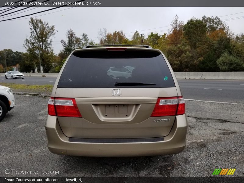 Desert Rock Metallic / Ivory 2005 Honda Odyssey EX