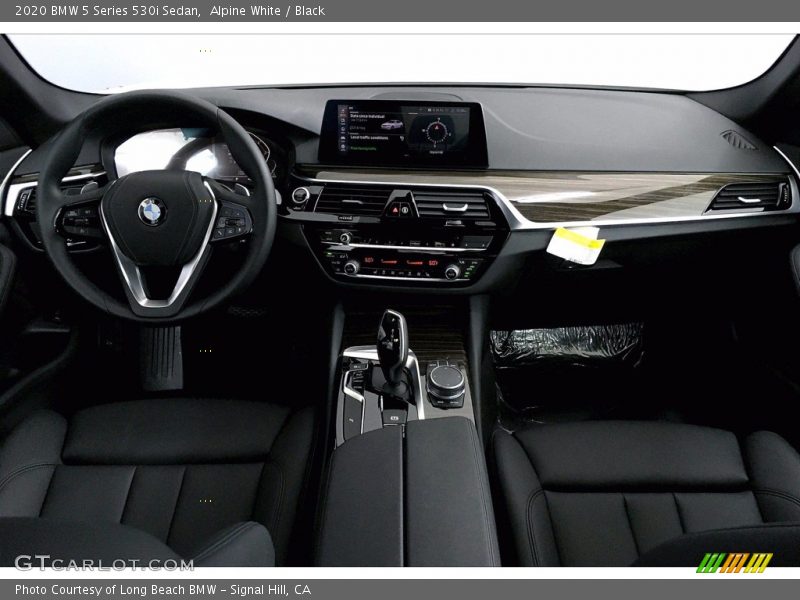 Alpine White / Black 2020 BMW 5 Series 530i Sedan