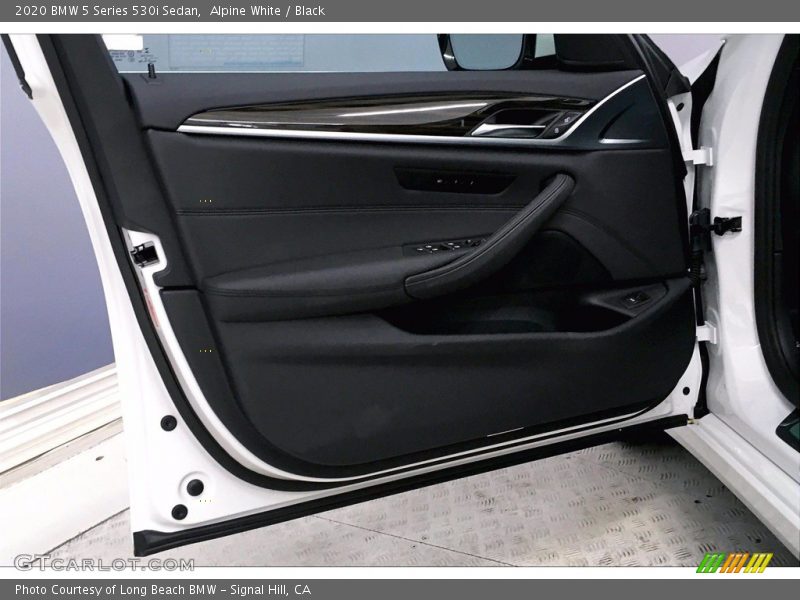 Alpine White / Black 2020 BMW 5 Series 530i Sedan