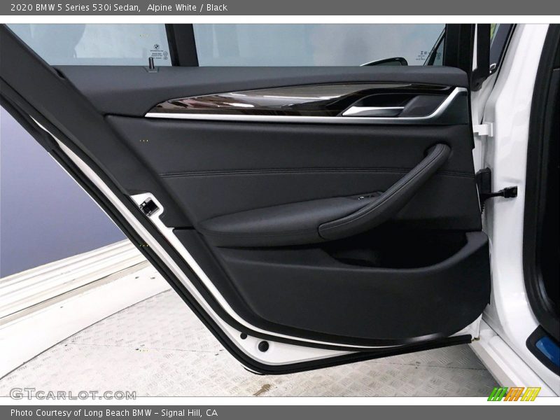 Alpine White / Black 2020 BMW 5 Series 530i Sedan