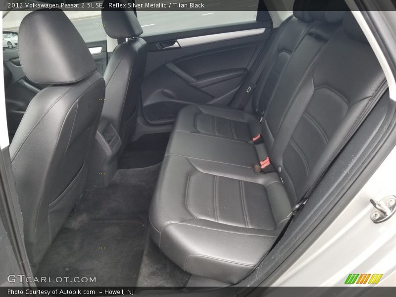 Reflex Silver Metallic / Titan Black 2012 Volkswagen Passat 2.5L SE