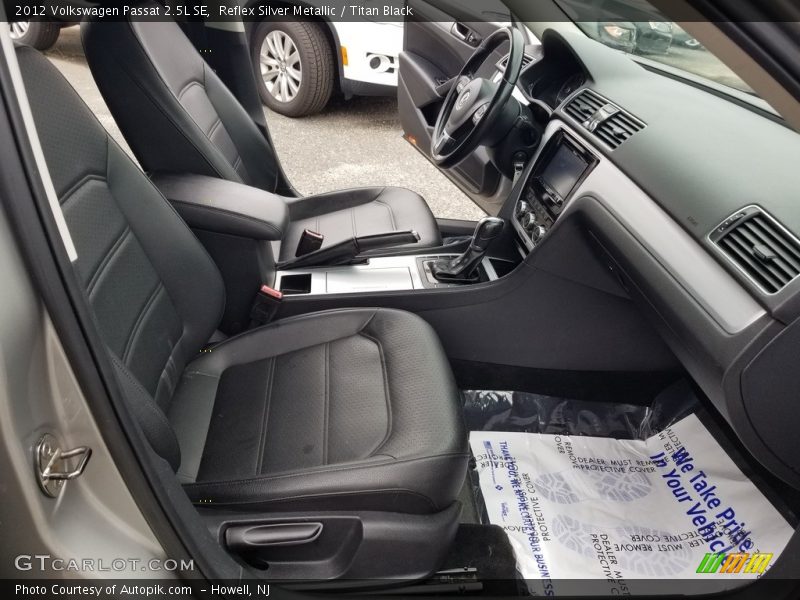 Reflex Silver Metallic / Titan Black 2012 Volkswagen Passat 2.5L SE