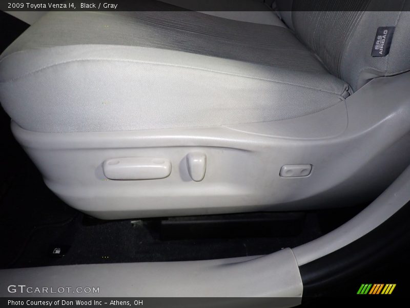 Black / Gray 2009 Toyota Venza I4