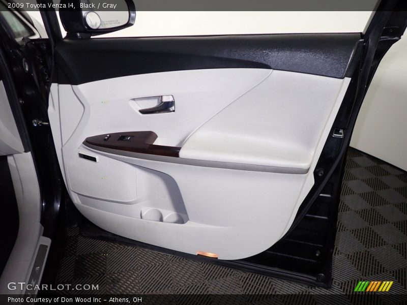 Black / Gray 2009 Toyota Venza I4