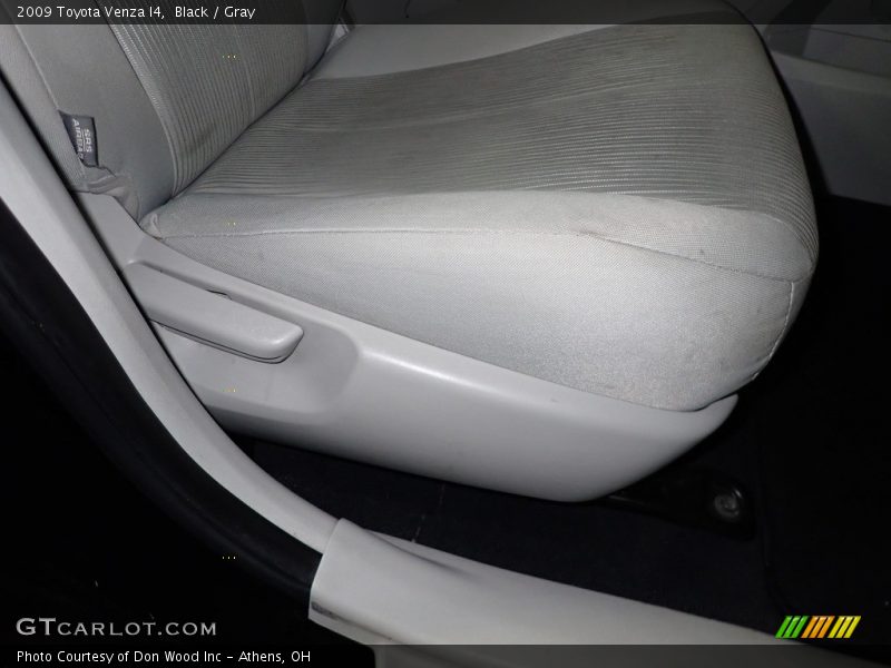 Black / Gray 2009 Toyota Venza I4