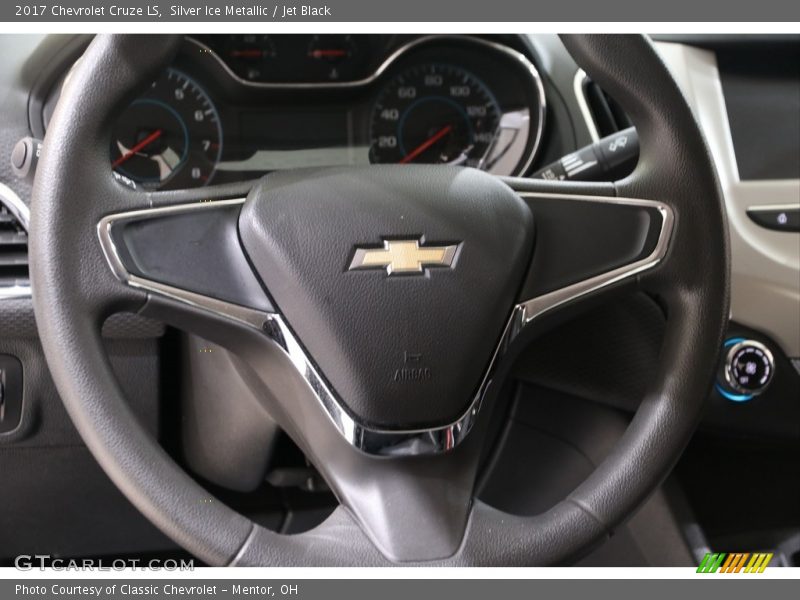 Silver Ice Metallic / Jet Black 2017 Chevrolet Cruze LS