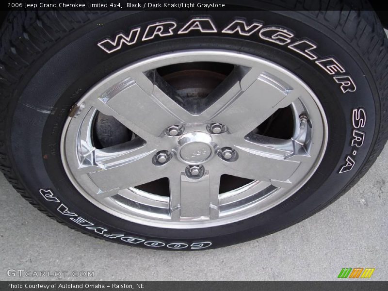 Black / Dark Khaki/Light Graystone 2006 Jeep Grand Cherokee Limited 4x4