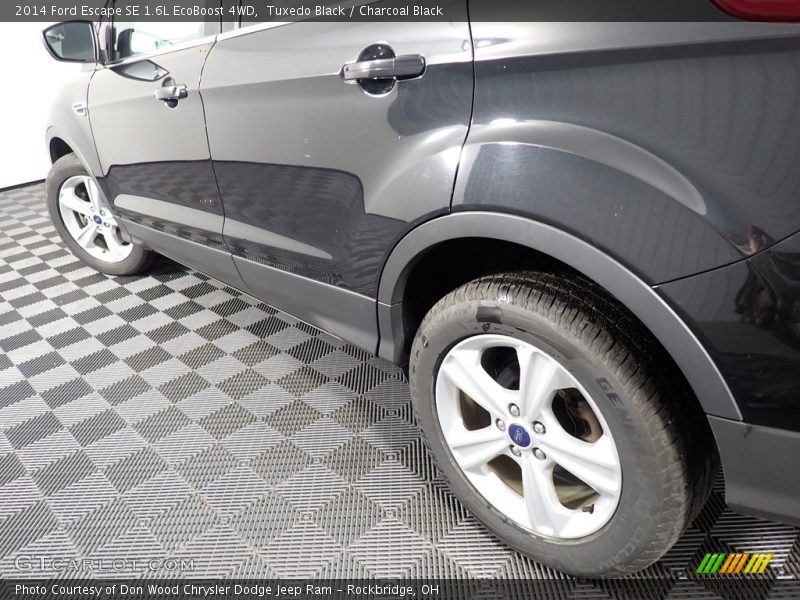 Tuxedo Black / Charcoal Black 2014 Ford Escape SE 1.6L EcoBoost 4WD