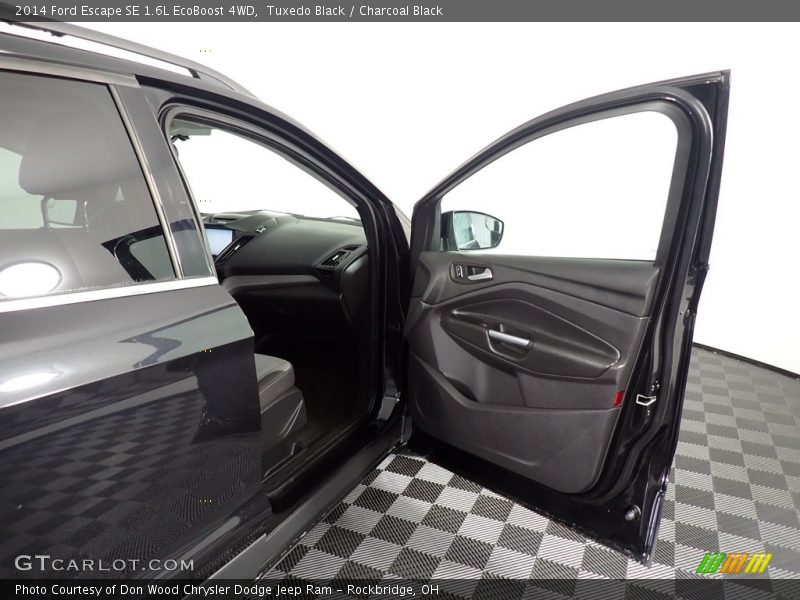 Tuxedo Black / Charcoal Black 2014 Ford Escape SE 1.6L EcoBoost 4WD