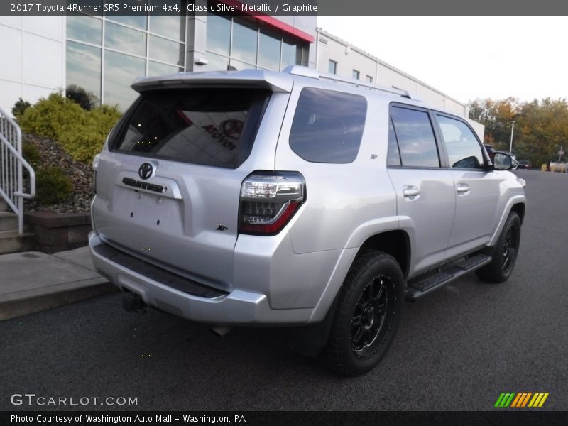 Classic Silver Metallic / Graphite 2017 Toyota 4Runner SR5 Premium 4x4