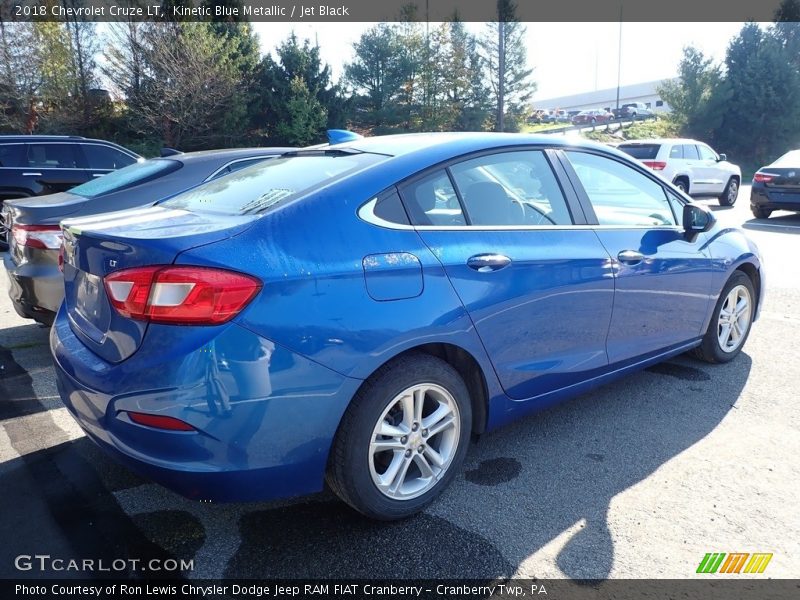 Kinetic Blue Metallic / Jet Black 2018 Chevrolet Cruze LT