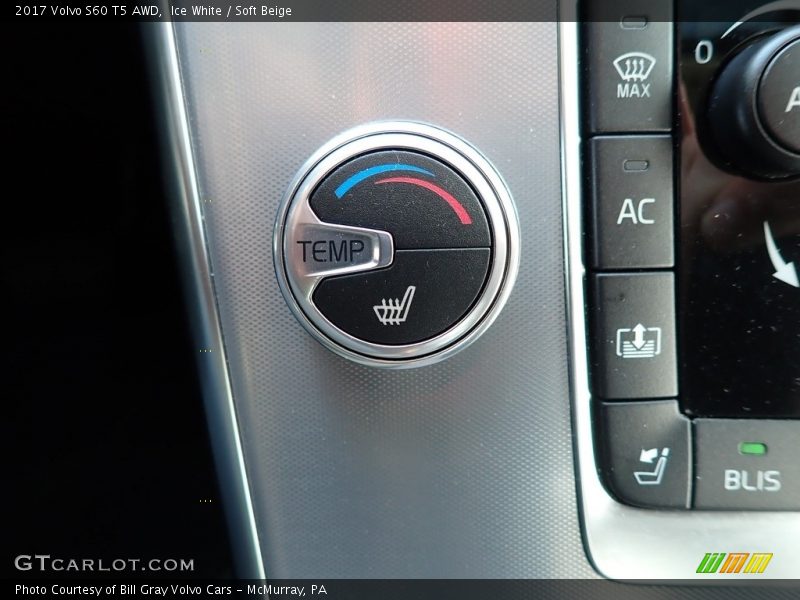 Controls of 2017 S60 T5 AWD
