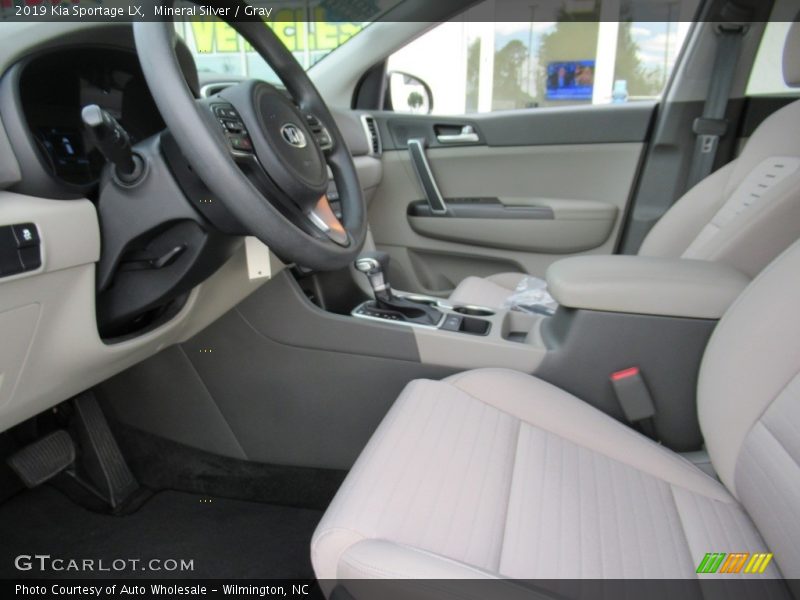 Mineral Silver / Gray 2019 Kia Sportage LX