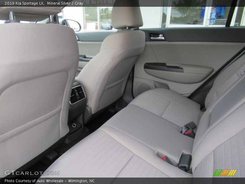 Mineral Silver / Gray 2019 Kia Sportage LX